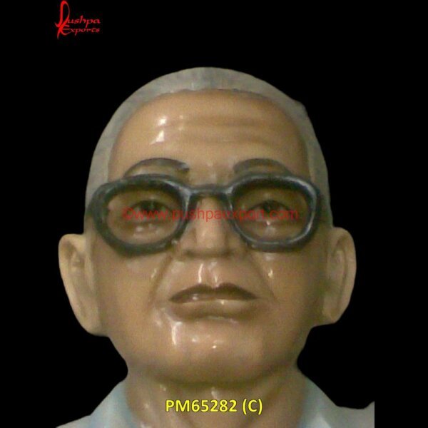 PM65282 (C) marble statue male,stone man statue land,ancient stone statue of man,statue man woman marble,white marble man statue,marble statue of a man,old man stone statue,marble ma.jpg